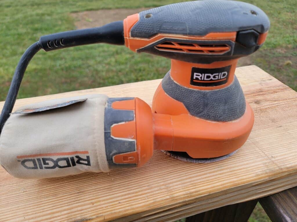 Ridgid Random orbital sander with variable speed